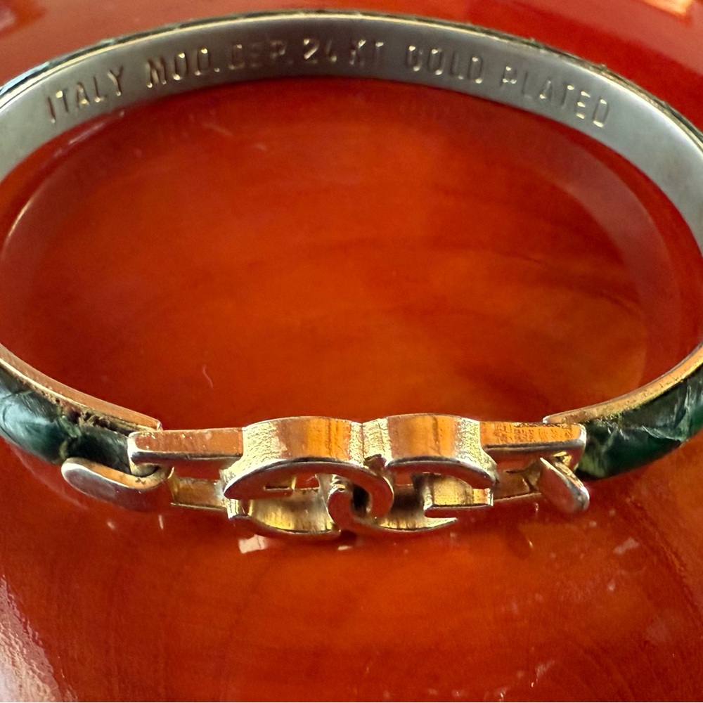 Vintage GUCCI leather cuff - Picture 5 of 8